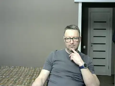 Snapshot of HarrySnake chatting on 5, 2, 2025 HarrySnake online show from 5, 2, 2025