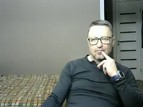 Snapshot of HarrySnake chatting on 5, 2, 2025 HarrySnake online show from 5, 2, 2025