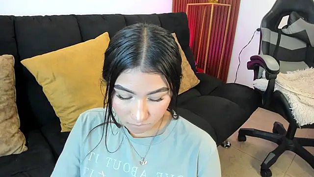 Snapshot of Zayda_1 chatting on 29, 9, 2025 Zayda 1 online show from 29, 9, 2025