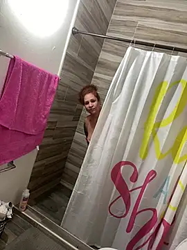 ladycreamypr2 online show from 22, 2, 2026