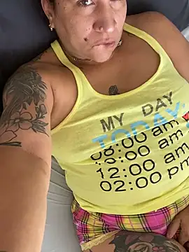 Snapshot of ladycreamypr2 chatting on 22, 6, 2026 ladycreamypr2 online show from 22, 6, 2026