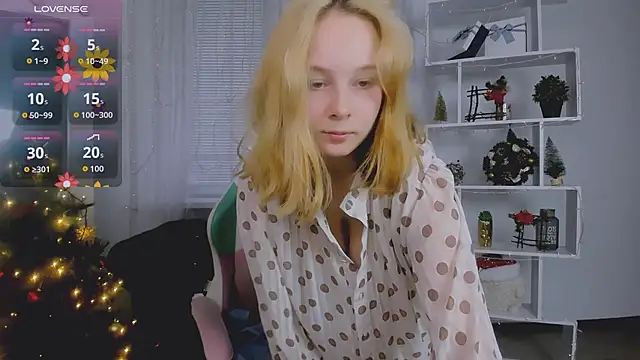 Snapshot of Ketrin_n_ chatting on 18, 12, 2025 Ketrin n online show from 18, 12, 2025