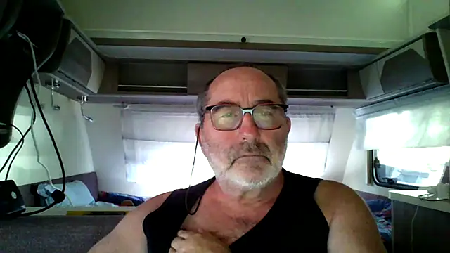 gillou1234 online show from 28, 7, 2026