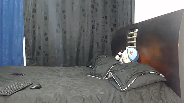 Hot Sharks  online show from 28, 6, 2026
