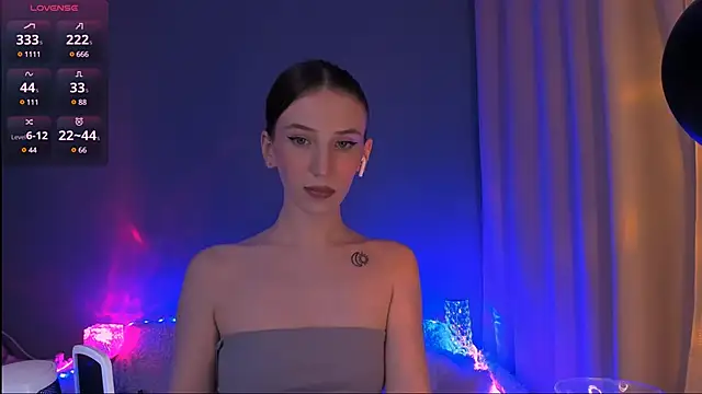 Snapshot of ellaamber chatting on 17, 12, 2024 ellaamber online show from 17, 12, 2024