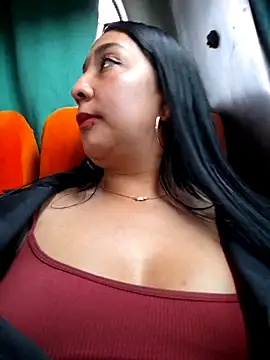 Snapshot of Bella_keny chatting on 5, 1, 2026 Bella keny online show from 5, 1, 2026