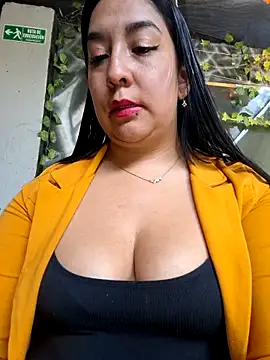 Snapshot of Bella_keny chatting on 11, 2, 2026 Bella keny online show from 11, 2, 2026