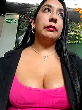 Snapshot of Bella_keny chatting on 6, 3, 2026 Bella keny online show from 6, 3, 2026