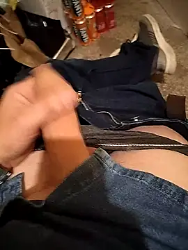 A man in public online show from 18, 11, 2025