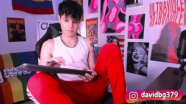 Snapshot of cinnamon_boyxxx chatting on 28, 2, 2025 cinnamon boyxxx online show from 28, 2, 2025