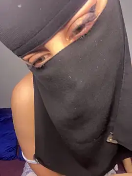 Snapshot of Jumanaa chatting on 24, 10, 2025 Jumanaa online show from 24, 10, 2025