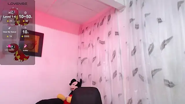 Snapshot of tania_060101 chatting on 4, 1, 2025 tania 060101 online show from 4, 1, 2025