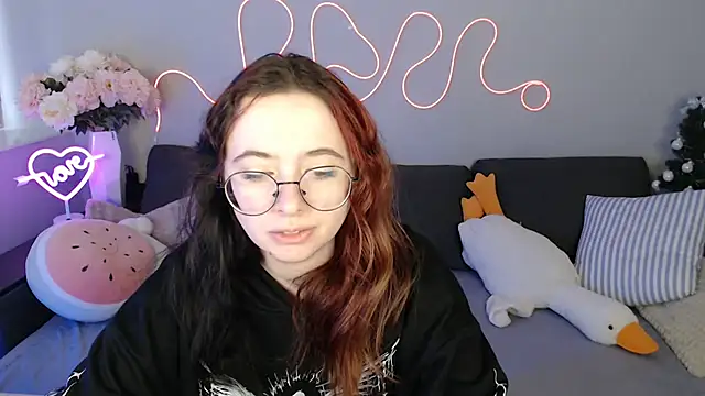 Mini Diva online show from 17, 2, 2026