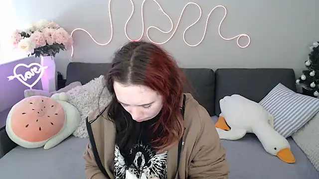 Mini Diva online show from 22, 2, 2026