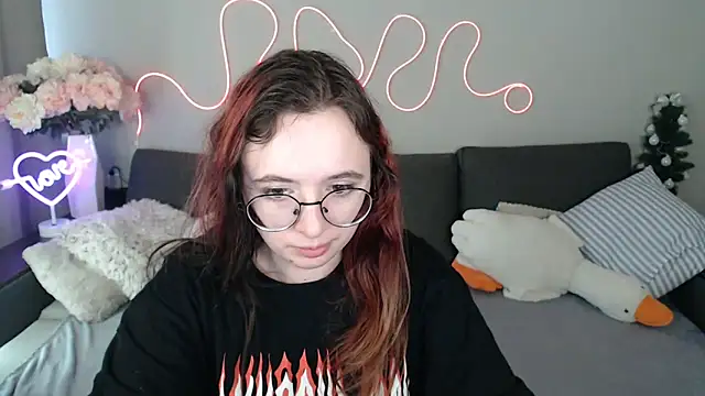Mini Diva online show from 4, 5, 2026