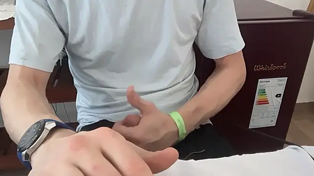 nicolaaaaas online show from 4, 10, 2025