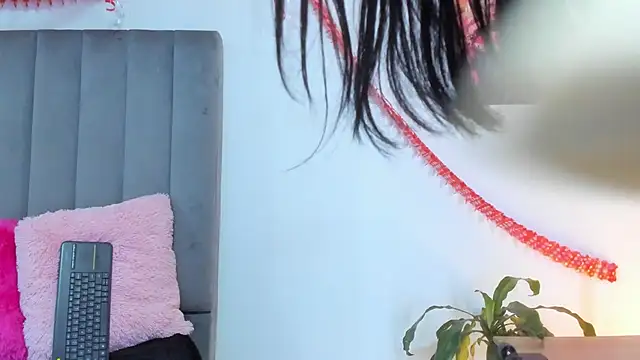 bathory vamps online show from 15, 2, 2025