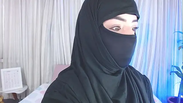 Uzra hayed online show from 4, 10, 2025