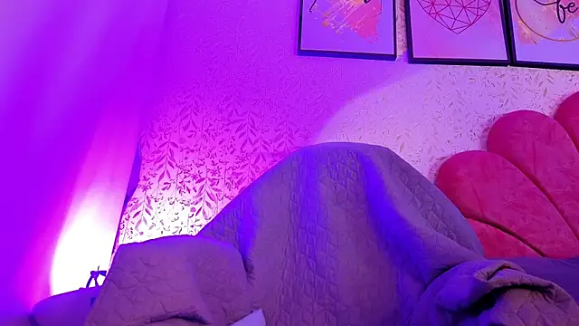 luly pink online show from 4, 7, 2026