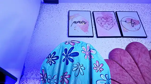 luly pink online show from 9, 7, 2026