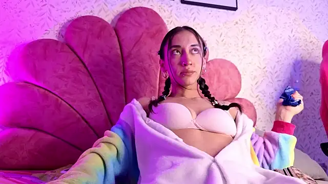 luly pink online show from 26, 7, 2026