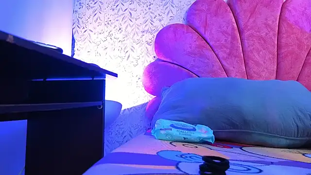 luly pink online show from 28, 7, 2026