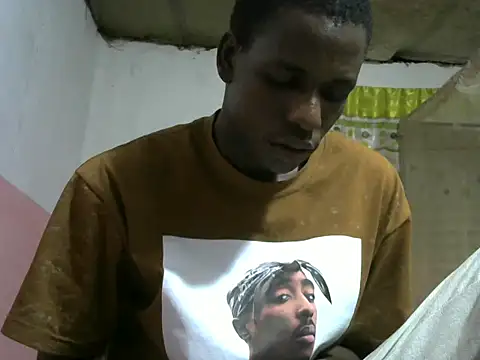 Bigras0011 online show from 7, 10, 2025