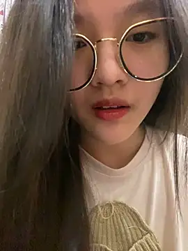 Krixxi22 online show from 13, 2, 2025