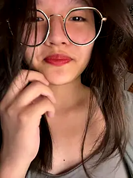 Krixxi22 online show from 9, 9, 2025