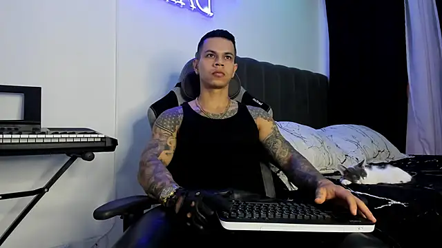 Aron Dark online show from 22, 2, 2025