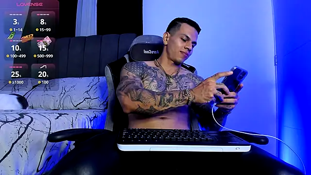 Aron Dark online show from 13, 11, 2025