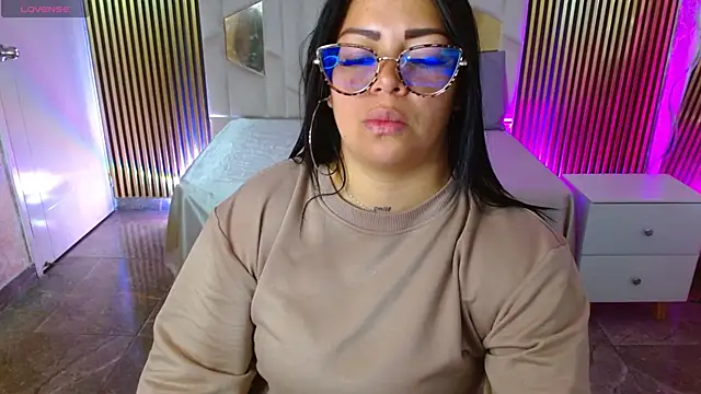 martinna tay online show from 2, 5, 2026