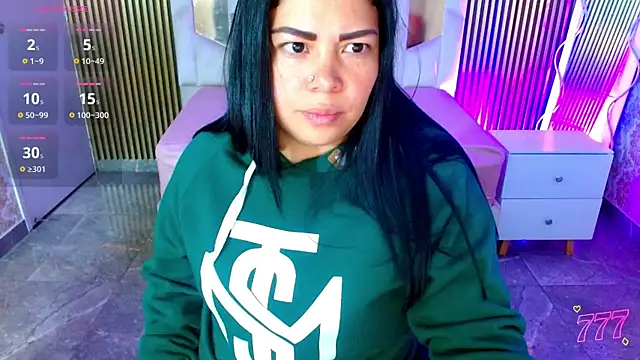 martinna tay online show from 20, 7, 2026