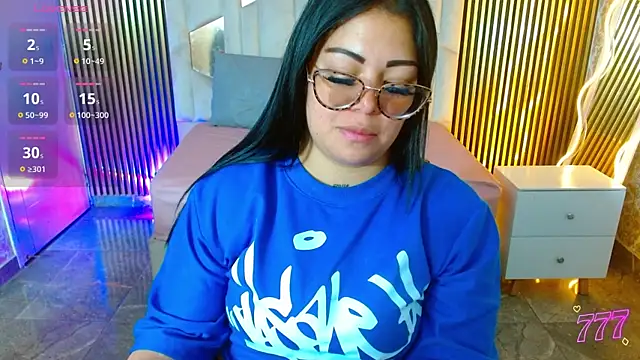 martinna tay online show from 31, 7, 2026