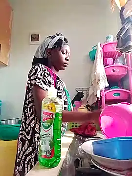 LOVELY-2BERRY online show from 6, 10, 2025