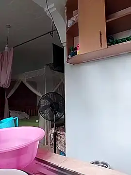 LOVELY-2BERRY online show from 15, 1, 2026