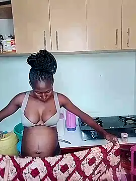 LOVELY-2BERRY online show from 15, 2, 2026