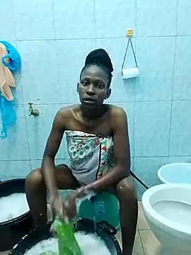 LOVELY-2BERRY online show from 22, 2, 2026