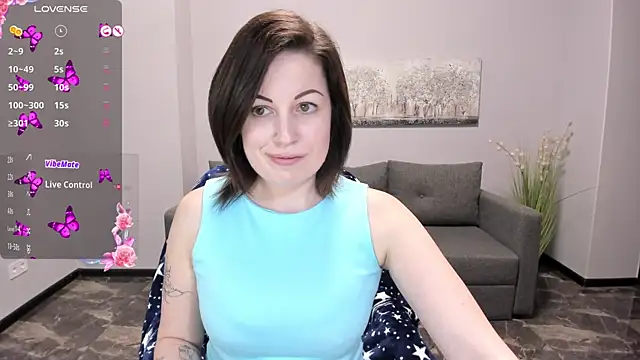 Emily Midlton online show from 12, 3, 2025