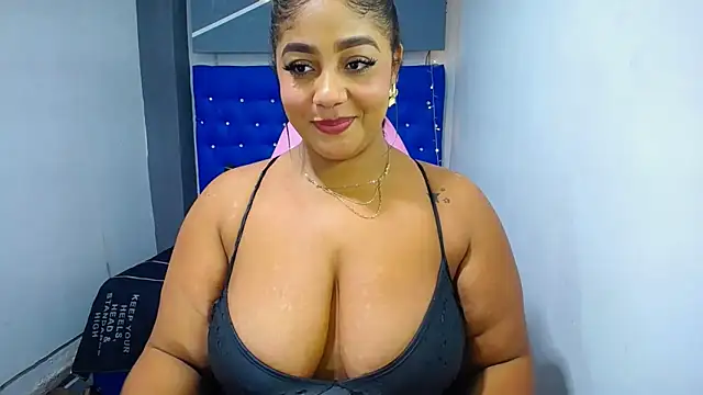 Snapshot of Mady_Kolemam chatting on 16, 11, 2025 Mady Kolemam online show from 16, 11, 2025