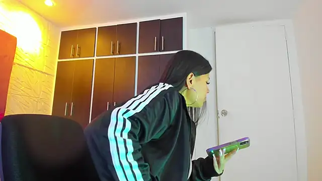 Charlotte Ice1 online show from 14, 3, 2025