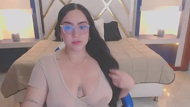 Sofiia davis23 online show from 28, 11, 2025