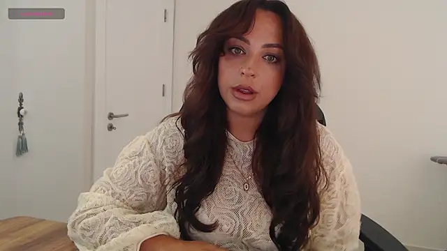  Just a queen 3 online show from 29, 6, 2026