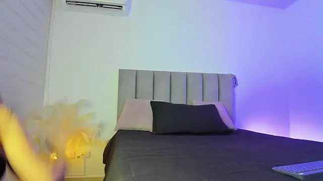 CandyMeyerss  online show from 24, 6, 2026