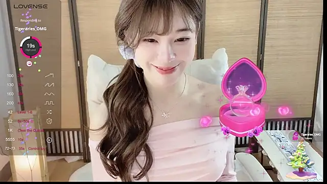 Yuuuuuly online show from 18, 12, 2024