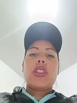Snapshot of _andrea30 chatting on 17, 6, 2026 andrea30 online show from 17, 6, 2026