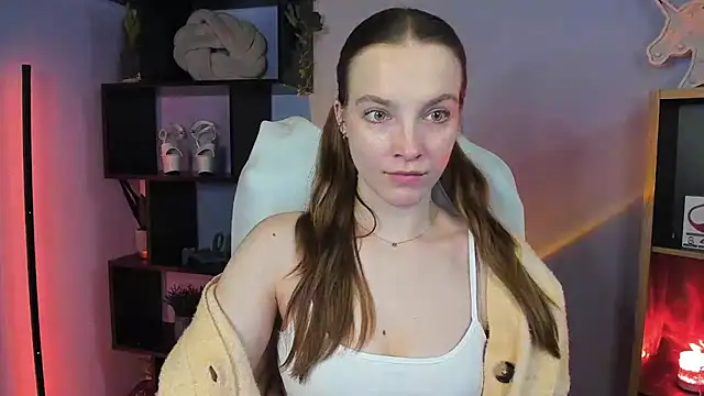 kenzie x online show from 25, 2, 2025