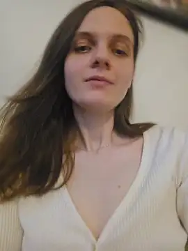 EllieDay online show from 5, 5, 2026