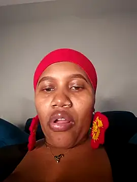 Snapshot of SquirtQueen222 chatting on 28, 11, 2025 SquirtQueen222 online show from 28, 11, 2025