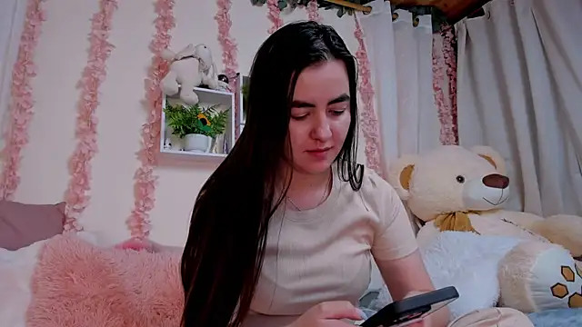 Idara and Edahi01 online show from 9, 10, 2025